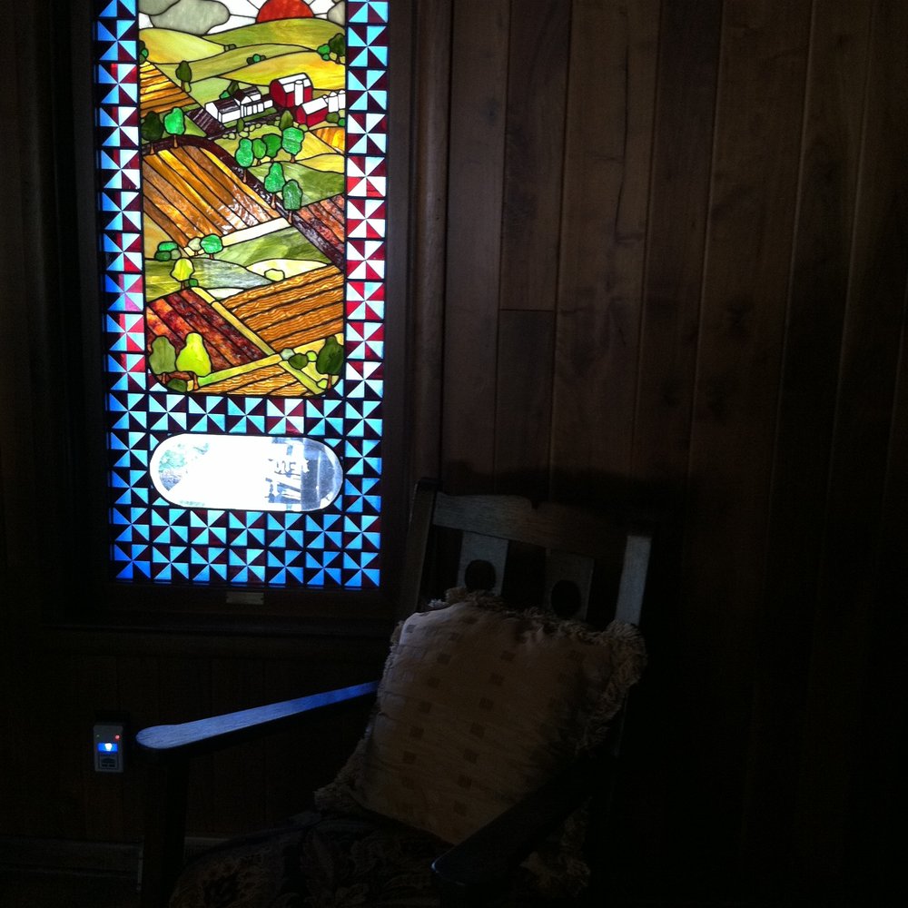 Patchwork Quilt Inn - Hotels Near Me - Middlebury, Indiana Patchwork Quilt Inn - Hotels Near Me - Middlebury, Indiana