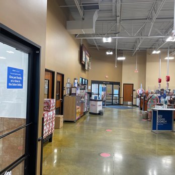PetSmart - Pet Training Near Me - Snellville, Georgia