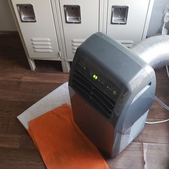 DC Lofty - The consistently leaking AC unit. - Hostels Near Me - Washington, DC, District of Columbia DC Lofty - The consistently leaking AC unit. - Hostels Near Me - Washington, DC, District of Columbia