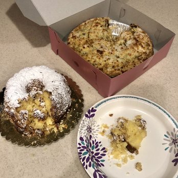 Chris' Bakery - Bakeries Near Me - Oak Harbor, Washington
