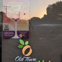 Old Town Smoothie Bar! Morning or afternoon Smoothies! Yum! Old Town Smoothie Bar! Morning or afternoon Smoothies! Yum!