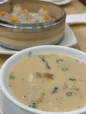 LAO YU YUAN DUMPLING HOUSE by null