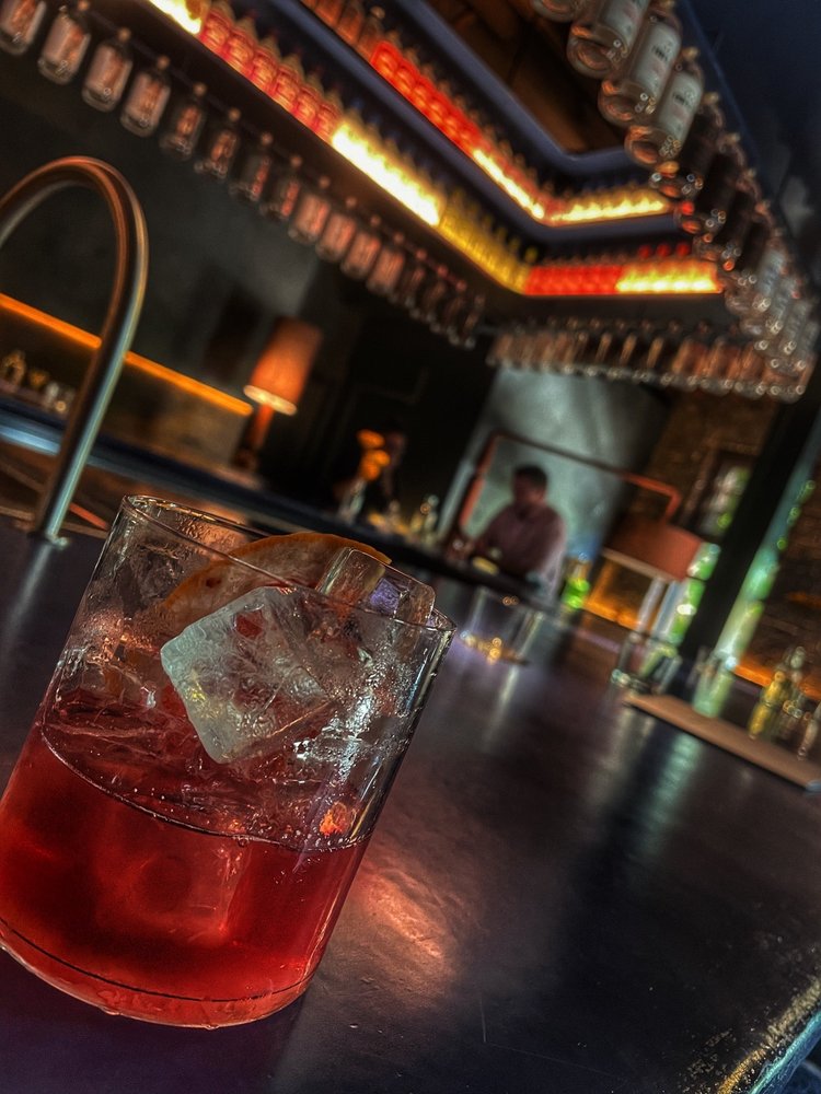 FOUR PILLARS LABORATORY Updated August 2024 406 Crown St, Surry