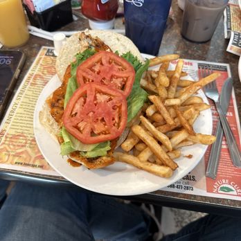 Roscoe Diner - Diners Near Me - Roscoe, New York