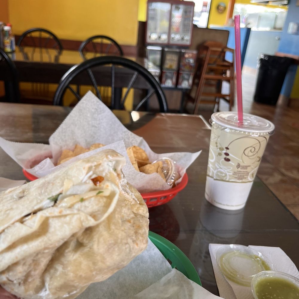 Tacos Michoacan - Al Pastor super burrito with meat and every bite every bite. - Mexican Near Me - American Canyon, California