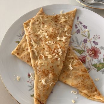 La Valse Des Fleurs - Parisienne crepe - Coffee & Tea Near Me - Englewood, New Jersey La Valse Des Fleurs - Parisienne crepe - Coffee & Tea Near Me - Englewood, New Jersey