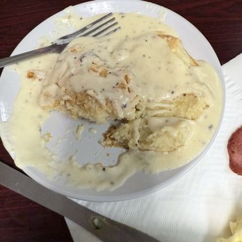 The Farmhouse - Biscuits and gravy - American Near Me - Lubbock, Texas