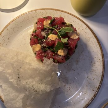Grapefruit Basil Restaurant - The crackers accompanying the Poké bowl was so good we asked for more which they gave us. Reminiscent of classic shrimp crackers so good. - New American Near Me - Indian Wells, California