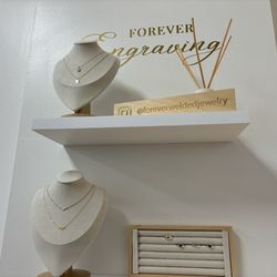 Forever Welded Jewelry - Jewelry displays
