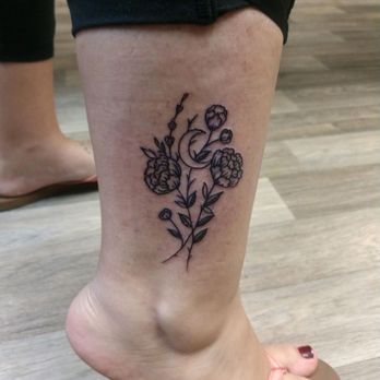 Ponderosa Tattoo - Tattoo Near Me - Vacaville, California Ponderosa Tattoo - Tattoo Near Me - Vacaville, California