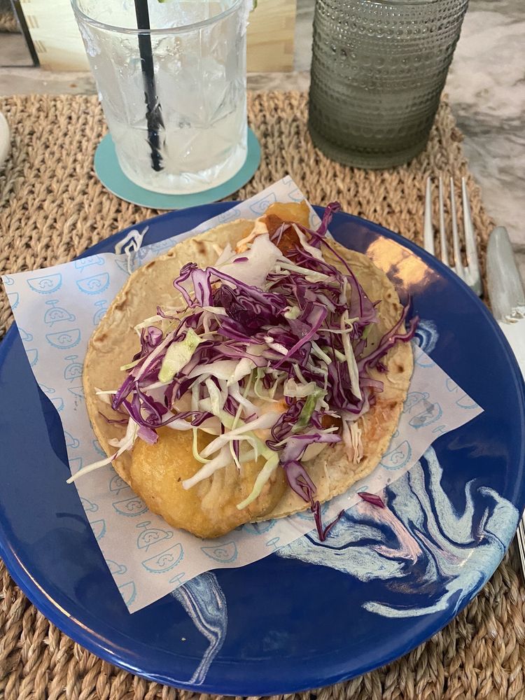 GOLDEN STATE TACOS 704 Wooster Pike, Terrace Park, Ohio Tacos