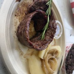 El Palenque Cuban Pizzeria - 1lb Churrasco Meal with Yuca and Congres (Black rice)