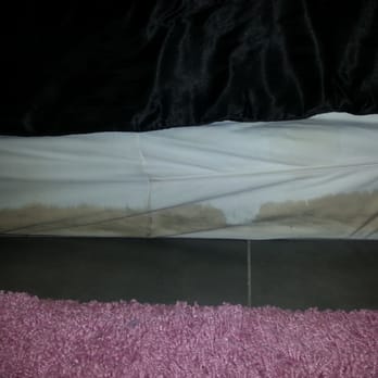 My Castle House - This is the bottom of the bed in Minnie's Room. No one in the family wanted to sleep in there. What is that? - Vacation Rentals Near Me My Castle House - This is the bottom of the bed in Minnie's Room. No one in the family wanted to sleep in there. What is that? - Vacation Rentals Near Me