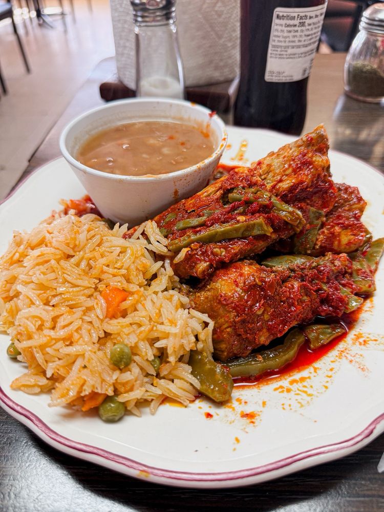 Food from Casa Singuilucan