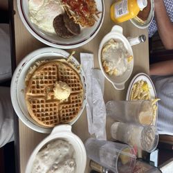 Huddle House - MVP Our Most Valuable Platter