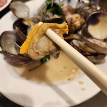 Phnom Penh - Basil clams - Cambodian Near Me - Vancouver, British Columbia Phnom Penh - Basil clams - Cambodian Near Me - Vancouver, British Columbia