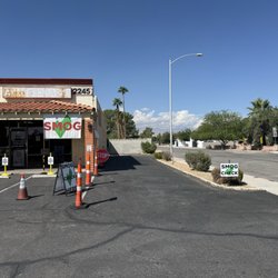 JD Smogs - Drive thru area