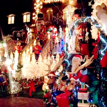 Dyker Heights Christmas Lights - Bus Tours Near Me Dyker Heights Christmas Lights - Bus Tours Near Me