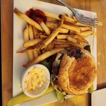 Candlewyck Diner - Swiss burger deluxe - Diners Near Me - East Rutherford, New Jersey
