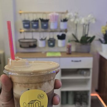 Yellow House Cafe - Injeolmi Latte - Cafes Near Me - Northridge, California Yellow House Cafe - Injeolmi Latte - Cafes Near Me - Northridge, California