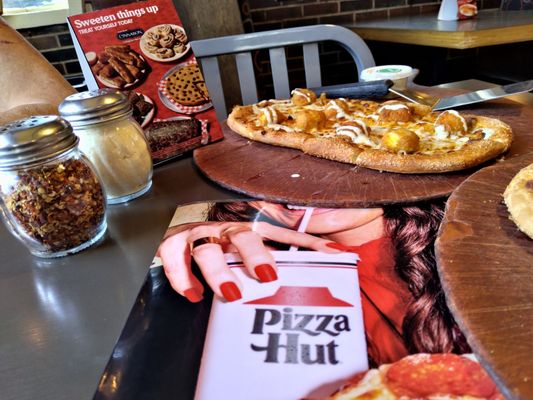 Pizza Hut by null