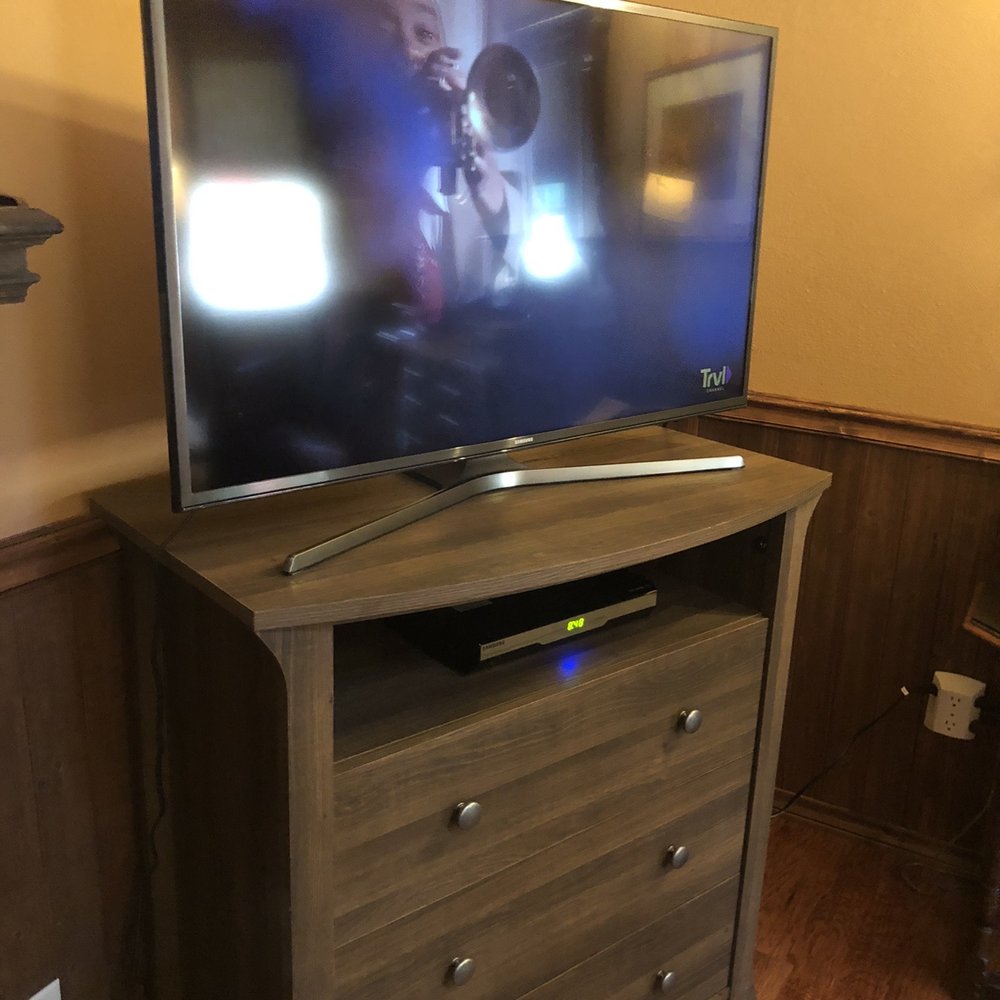 Strawberry Creek Inn - TV w/ cable access - Hotels Near Me - Idyllwild, California