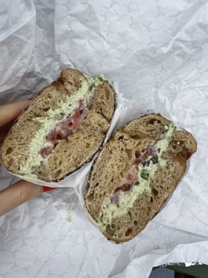 Muzzy's Bagels by null
