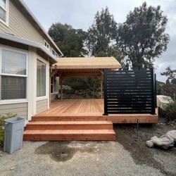 G & G Deck and Fence - SleekFence on Redwood deck and Cedar A Frame