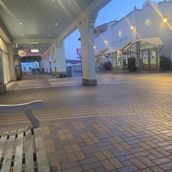 Outlets at San Clemente - Outlet Stores Near Me - San Clemente, California Outlets at San Clemente - Outlet Stores Near Me - San Clemente, California