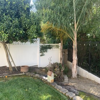 Spring Time Landscaping - Before..... super awkward area - Landscaping Near Me - San Luis Obispo, California Spring Time Landscaping - Before..... super awkward area - Landscaping Near Me - San Luis Obispo, California