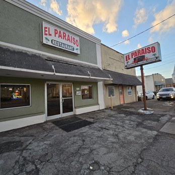 El Paraiso Honduran Restaurant - The restaurant's front on a beautiful sunny day. - Latin American Near Me - Roanoke, Virginia