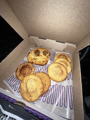 Insomnia Cookies by null
