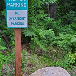 Beaver Hollow - Parking Sign