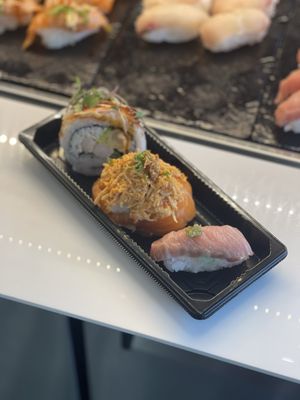 Nohm sushi bar & kaisendon by null
