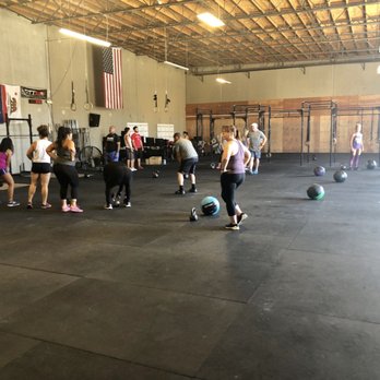 CrossFit 916 - Trainers Near Me - Elk Grove, California CrossFit 916 - Trainers Near Me - Elk Grove, California
