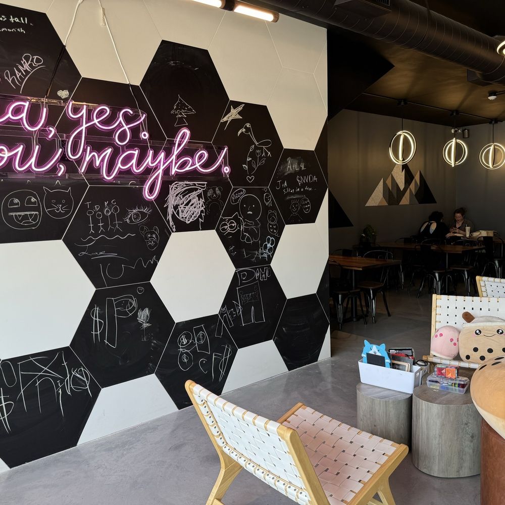 Feng Cha - Heights - Entrance - Coffee & Tea Near Me - Houston, Texas