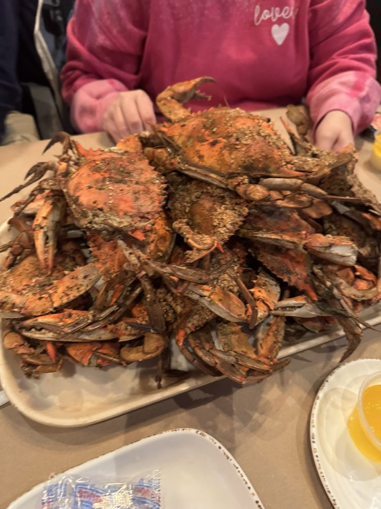 Sea King Crab House Logo