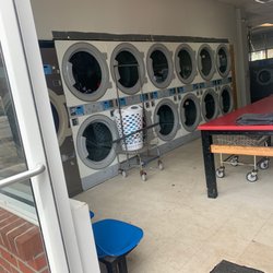 Washing Well Laundromat - Huge dryer 0.25 for 5 minutes.