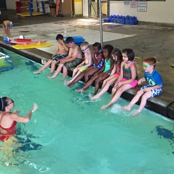 Eastside Pool - Kids, in level 1, starting their class - Parks Near Me - Lancaster, California