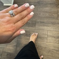 Lucio Nails