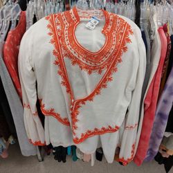 Goodwill Industries Retail Stores & Donation Centers - Hand embroidery - 100% cotton - made in Morocco