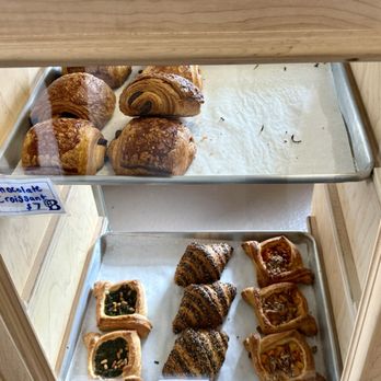 Bakers Bench - More baked goods displayed - Bakeries Near Me - Los Angeles, California