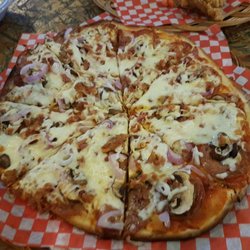 On Deck - Deluxe pizza