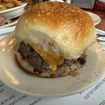 Brennan & Carr - Gargiulo Burger - American Near Me - Brooklyn, New York