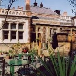 Courthouse Garden Cafe - Jamyang Buddhist Centre