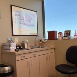 South Bay Allergy and Asthma Associates - Exam room