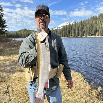 Edgewater Outfitters - Nice catch - Fishing Near Me Edgewater Outfitters - Nice catch - Fishing Near Me