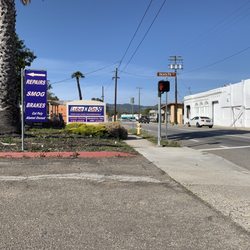 Lube N Go - San Luis Obispo lube n Go location.