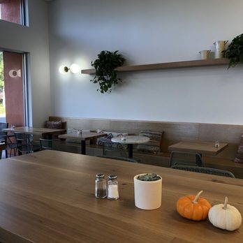 Everyday Eatery - Inside - Cafes Near Me - Irvine, California Everyday Eatery - Inside - Cafes Near Me - Irvine, California