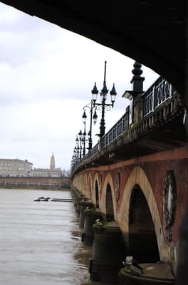 Pont de Pierre by null